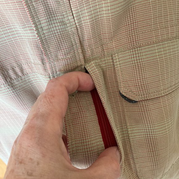 The North Face Sz L Mens Tan Plaid Zip Pocket Short Sleeve Bottom Down Shirt - Picture 6 of 8